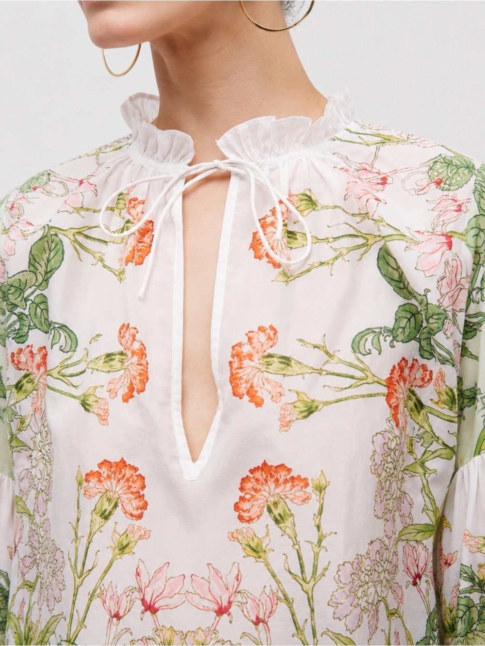 Alice + Olivia Julius Smocked Cuff Silk Blend Blouse XS - Picture 4 of 9